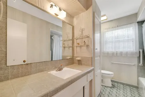 1746 Nocturne Lane Houston TX 77043