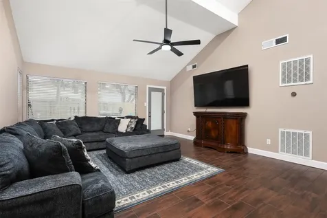 1917 Endeavor Court Seabrook TX 77586