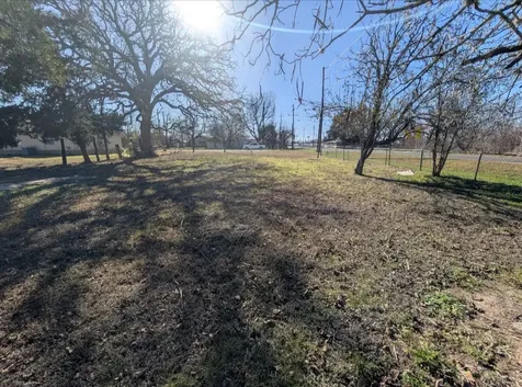 113 S Santa Fe Road Somerville TX 77879