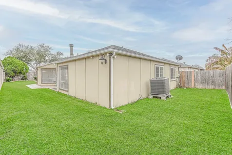 16126 New Field Drive Houston TX 77082