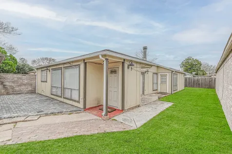16126 New Field Drive Houston TX 77082