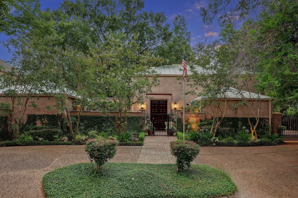 5955 Crab Orchard Road Houston TX 77057