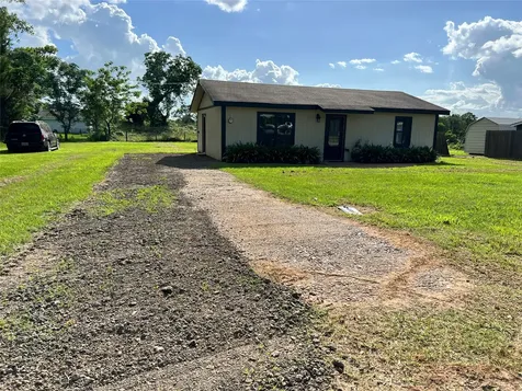 157 Clute Road Leona TX 75850