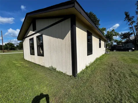 157 Clute Road Leona TX 75850