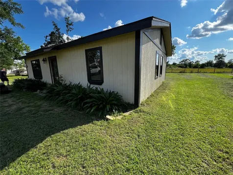 157 Clute Road Leona TX 75850