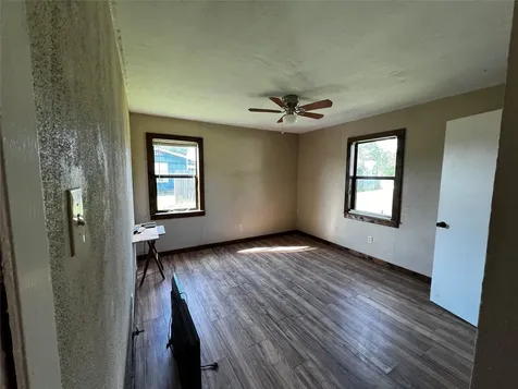 157 Clute Road Leona TX 75850