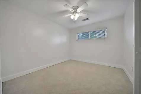 1034 Thornton Road Houston TX 77018