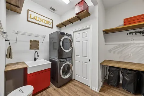 1125 Shady Knoll Lane League City TX 77573