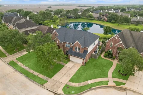 1125 Shady Knoll Lane League City TX 77573