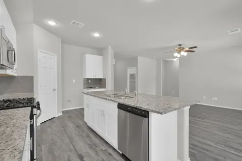 8011 Dauntless Drive Magnolia TX 77354