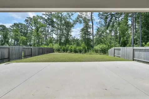 8011 Dauntless Drive Magnolia TX 77354