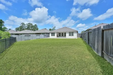 8011 Dauntless Drive Magnolia TX 77354