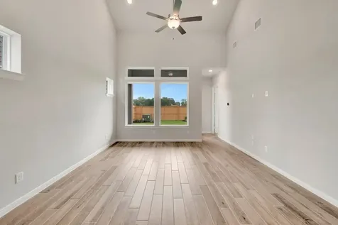 16818 Burr Oak Colony Street Hockley TX 77447