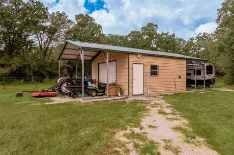 2803 Fm 2158 Midway TX 75852