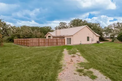 2803 Fm 2158 Midway TX 75852