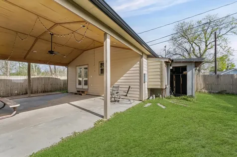5231 Lyndhurst Drive Houston TX 77033