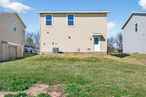 940 21st Street Hempstead TX 77445