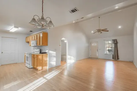 111 Hemlock Road Lufkin TX 75901