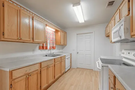 111 Hemlock Road Lufkin TX 75901