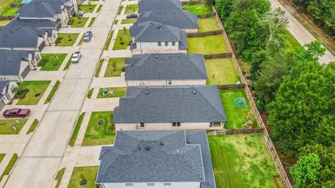 318 Springfield Terrace Drive Conroe TX 77304