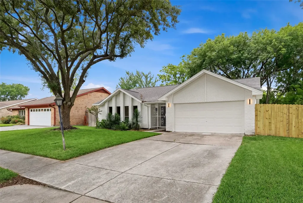 9947 Sagebud Lane Houston TX 77089