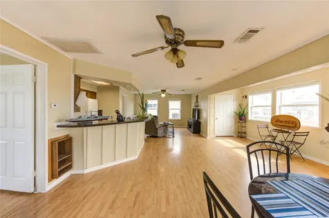138 Tarpon Street Bayou Vista TX 77563