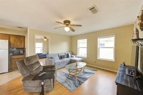 138 Tarpon Street Bayou Vista TX 77563