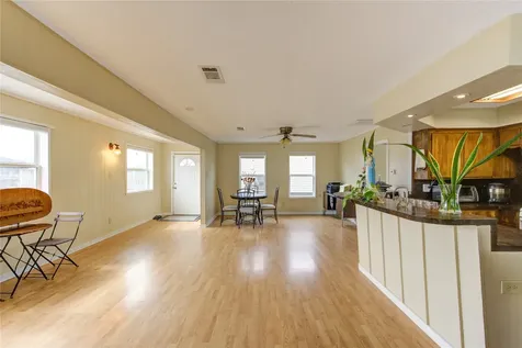 138 Tarpon Street Bayou Vista TX 77563