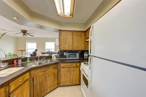 138 Tarpon Street Bayou Vista TX 77563