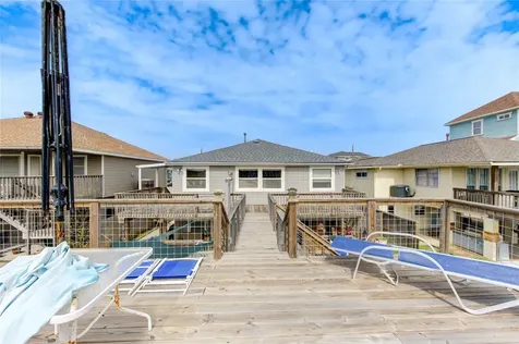 138 Tarpon Street Bayou Vista TX 77563
