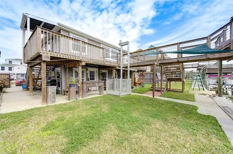 138 Tarpon Street Bayou Vista TX 77563