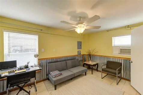 138 Tarpon Street Bayou Vista TX 77563