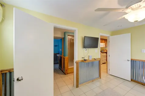 138 Tarpon Street Bayou Vista TX 77563