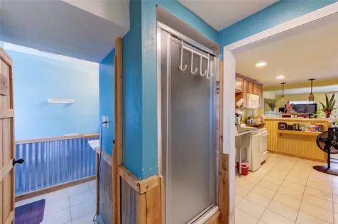 138 Tarpon Street Bayou Vista TX 77563