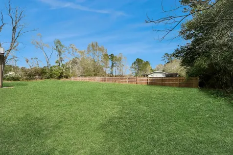 130 County Road 3470 N Cleveland TX 77327