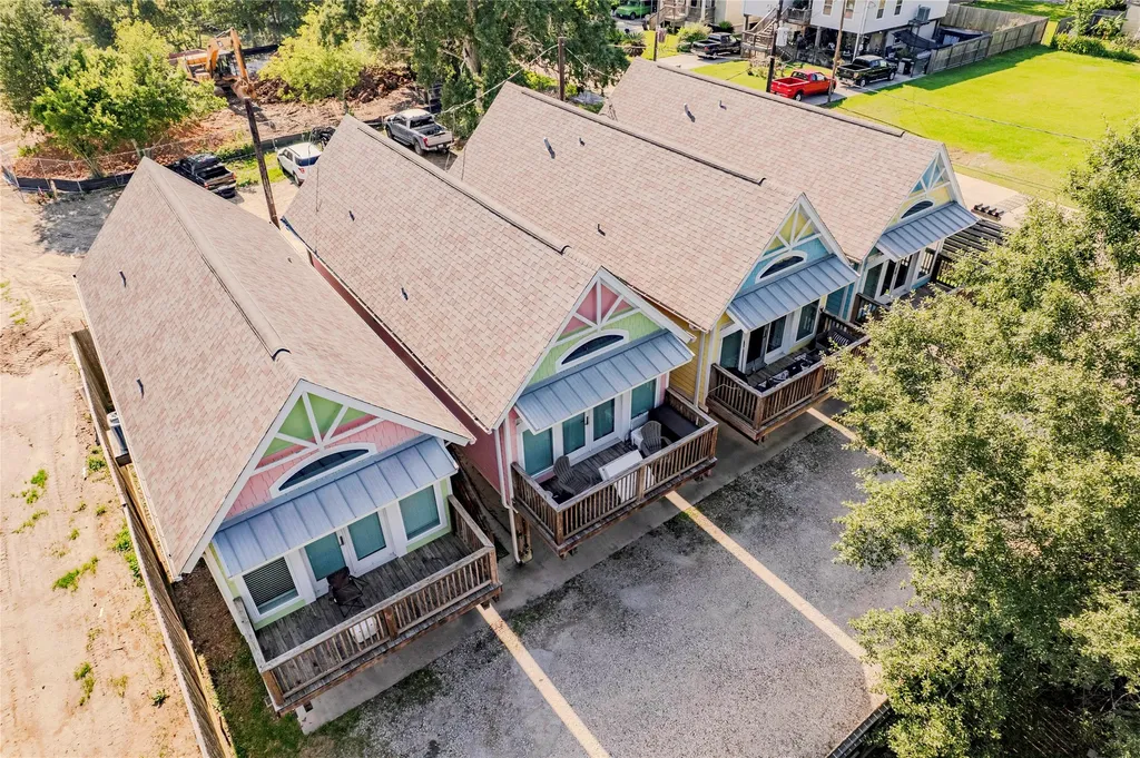 50 W 8th Street A-d Kemah TX 77565