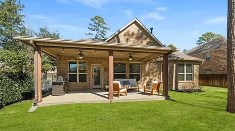10 Waterfall Way The Woodlands TX 77375