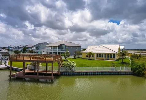 5321 Allen Cay Drives Texas City TX 77590