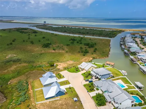 5321 Allen Cay Drives Texas City TX 77590