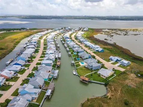5321 Allen Cay Drives Texas City TX 77590