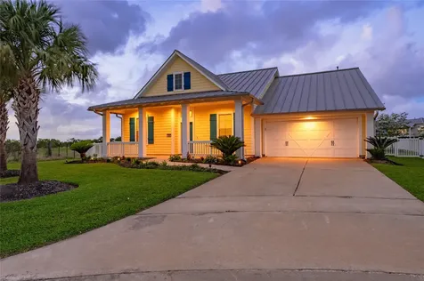 5321 Allen Cay Drives Texas City TX 77590