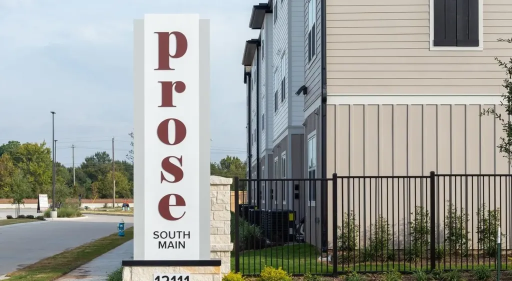 12111 Main Street 7302 Houston TX 77035