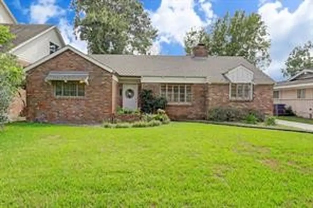 3815 Sun Valley Drive Houston TX 77025