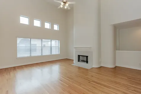 2705 Rutland Street B Houston TX 77008