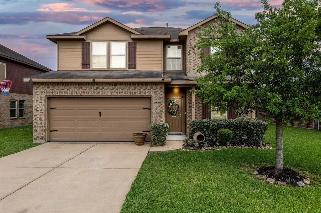 2061 Lepper Street Alvin TX 77511