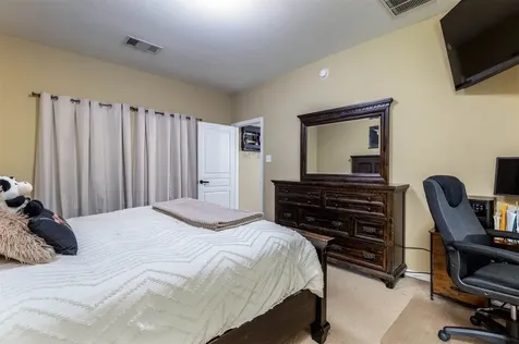 2061 Lepper Street Alvin TX 77511
