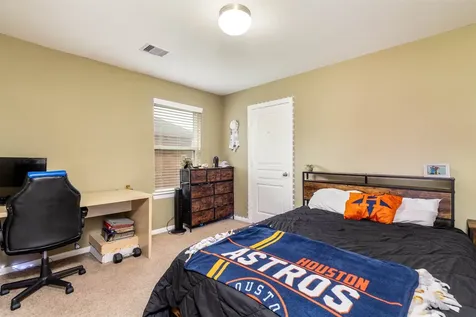 2061 Lepper Street Alvin TX 77511