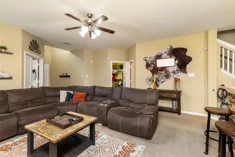 2061 Lepper Street Alvin TX 77511