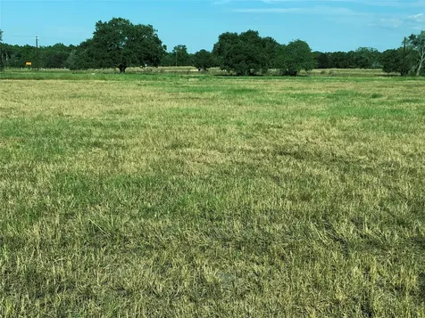 Lot 3 Pvt 1671 Hallettsville TX 77964