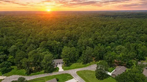 11 Peaceful Drive Huntsville TX 77340